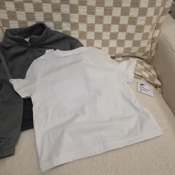 Nike 3-Piece Essential Track Suit Set Size 2T Gray, White NWT! - Picture 6 of 16